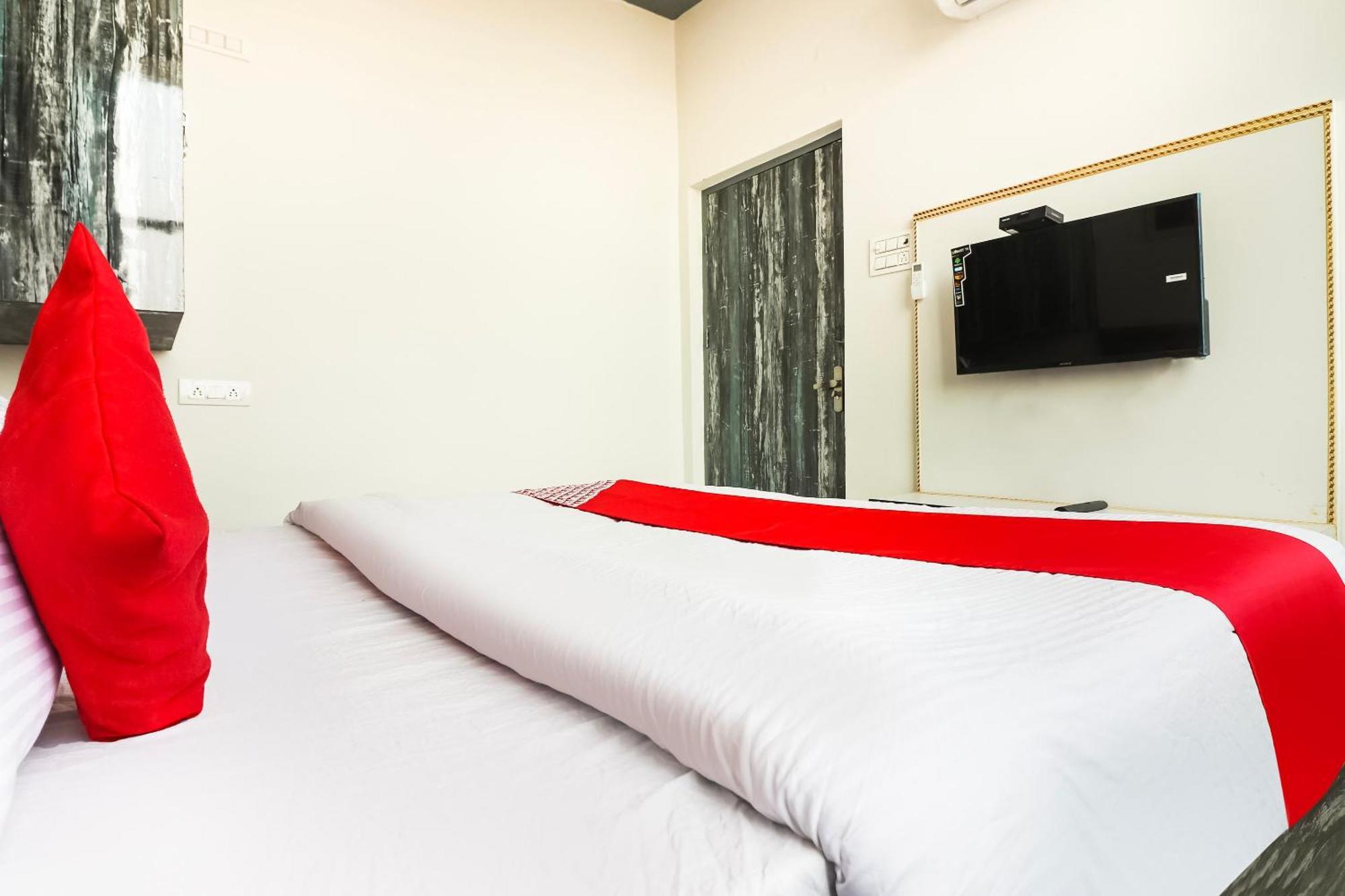 Hotel O Sheela Rohtak Экстерьер фото