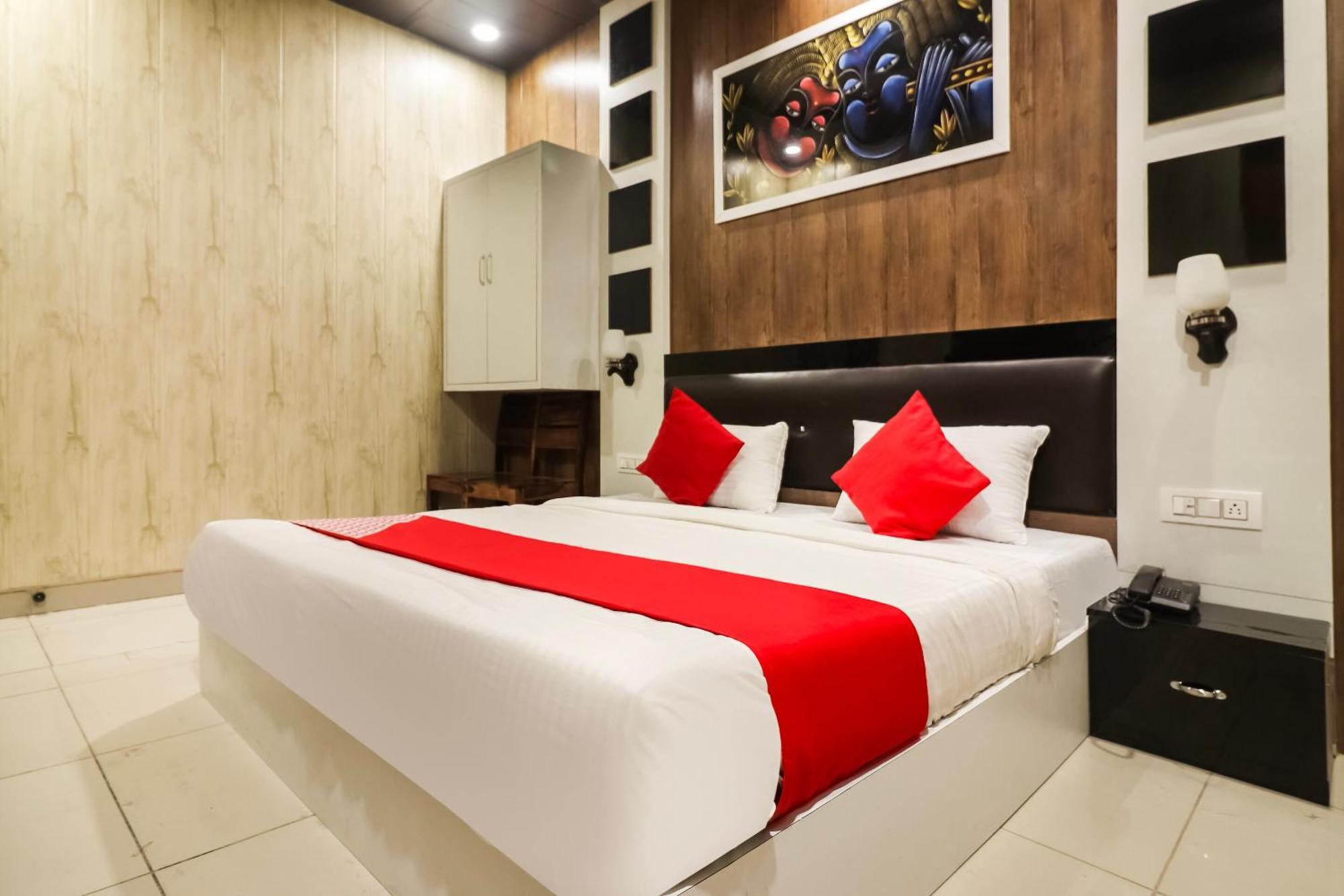 Hotel O Sheela Rohtak Экстерьер фото